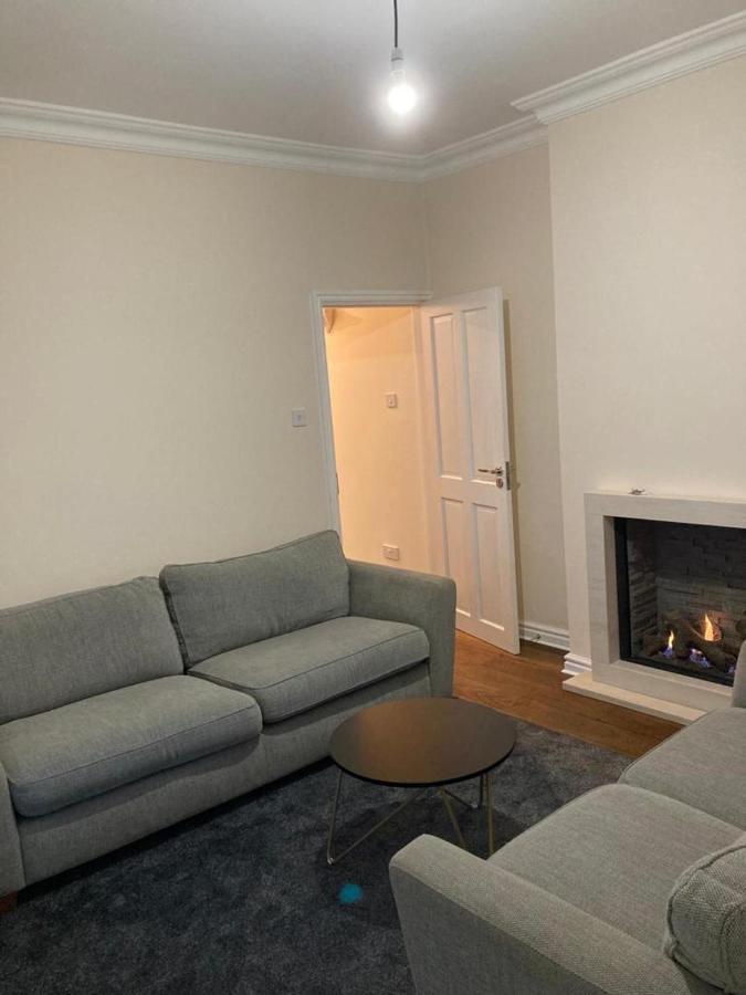 Homely 3-Bed House In Bham 15 Min From City Centre Birmingam Exterior foto